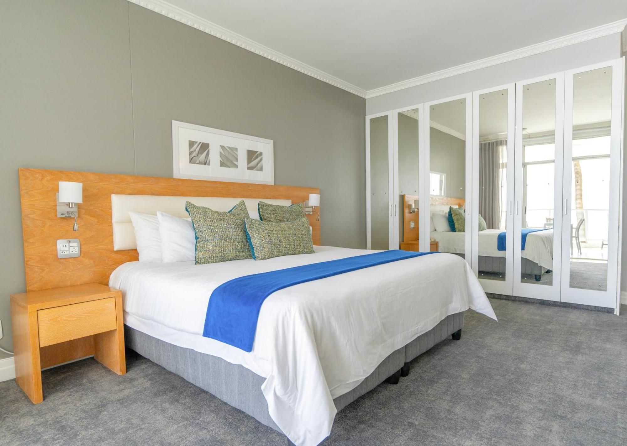 Peninsula All Suite Hotel By Dream Resorts Кейптаун Екстериор снимка